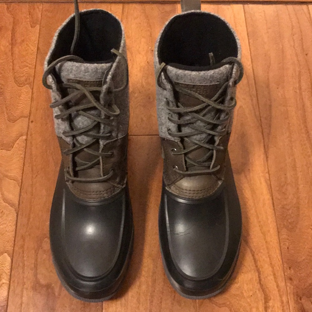 Sperry Duck Boots- size 11